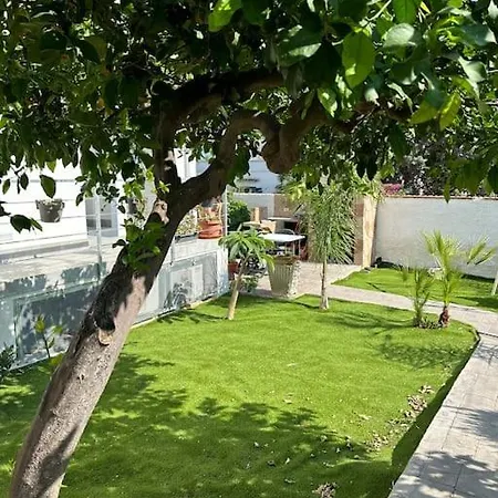 Lägenhet Lamarticata-likeshome Garden *