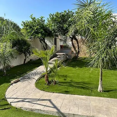 Lamarticata-likeshome Garden